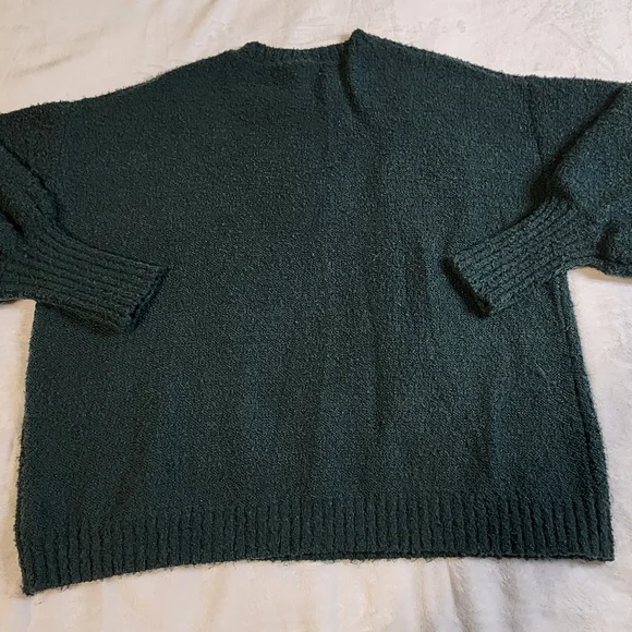 Altar'd State Hunter Green Chunky Knit Sweater, Crew Neck, Size Large - Picture 3 of 4